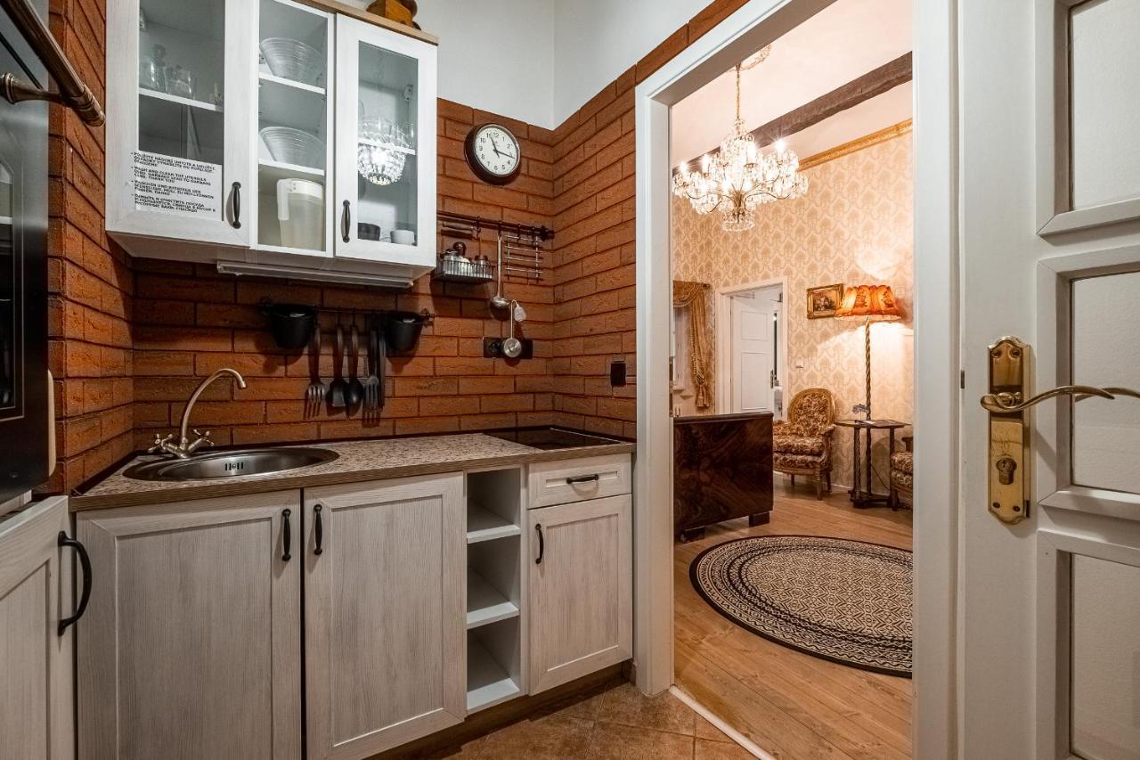 St. Terezie - Baroque Apartamento